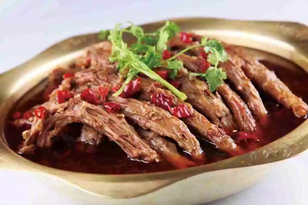 好肉还需好黄米------每锅羊汤圆都是经过泡,挑,烧,煨,焖等十几道蝎子与糯米火候图片