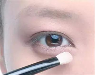 化妆师的眼妆搭配宝典，快点收藏起来哦