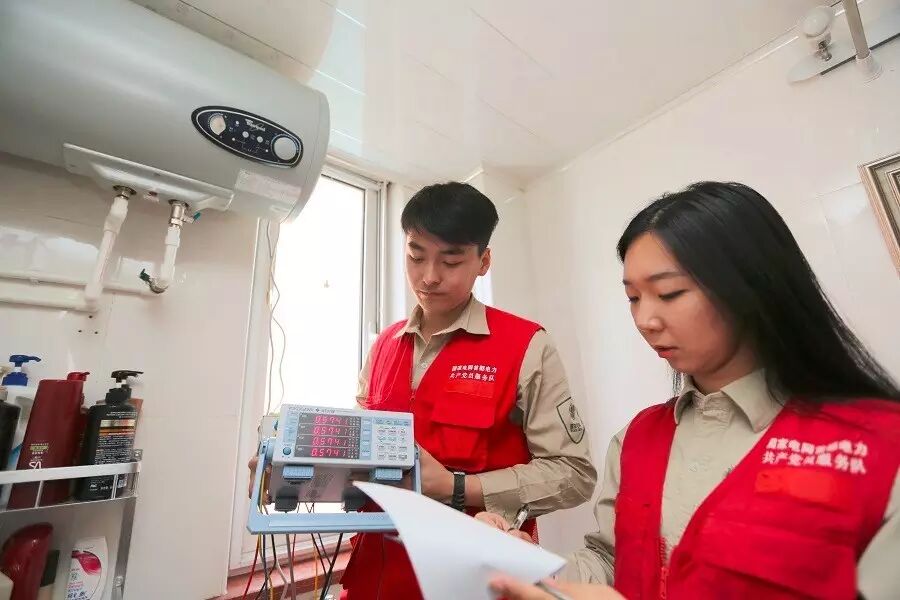 3瓦灯泡1小时耗电多少_600瓦一小时耗电和价格_600瓦一小时耗电多少度