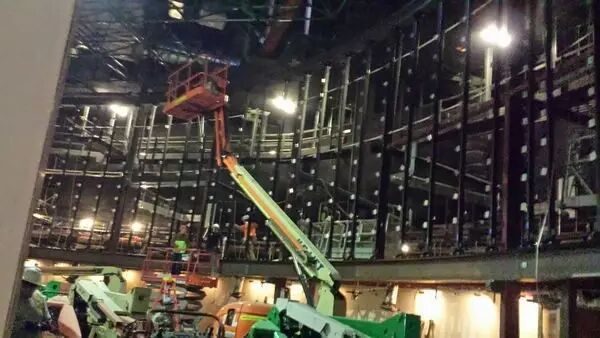 美国科视打造全球最大的弧形小间距LED显示屏项目