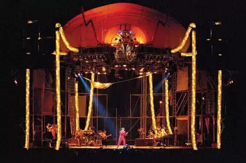 全球十大空前顶级演唱会舞台设计