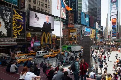 被南海宣传片刷屏的纽约时报广场还播放过哪些中国画面
