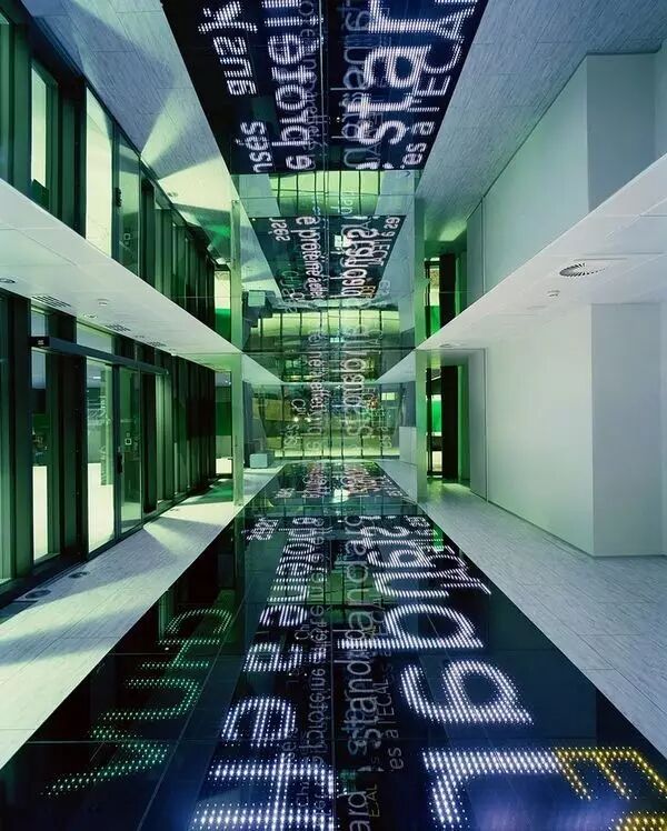 除了舞台 LED地砖屏还有这些你意想不到的应用