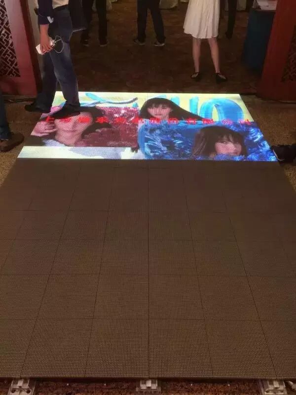 百家讲坛三顾魔都 上海滩吹响显示行业集结号