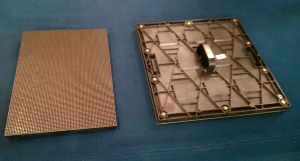 百家讲坛三顾魔都 上海滩吹响显示行业集结号