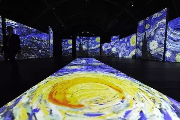 天了噜 万万没想到你是这样的LED显示屏！