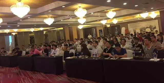 展会酒会报告会 东北显示行业大聚会