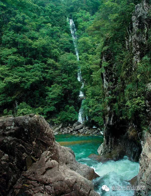 三百山是国家级森林公园,国家重点风景名胜区,国家4a级旅游景区,也是