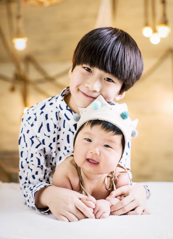 朱茵为爱女澄清,不生二胎另有隐情-怀孕期