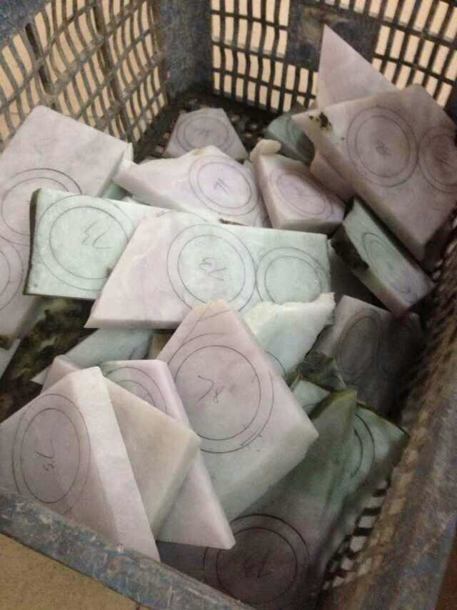 你知道翡翠手镯是怎么做出来的吗734 / 作者:九命猫 / 帖子ID:106556