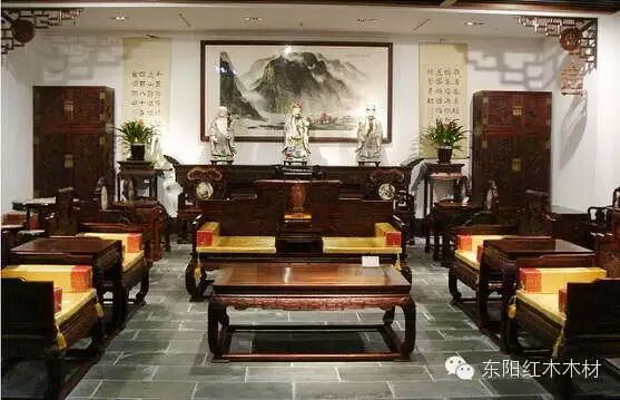 红木家具客厅摆放风水有讲究！六点宜忌要谨记