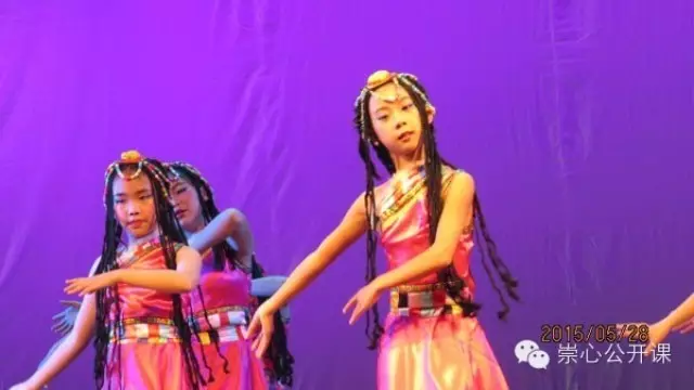大方经典学校5.28演出视频_（12）_献给阿妈的歌_舞蹈_五年级