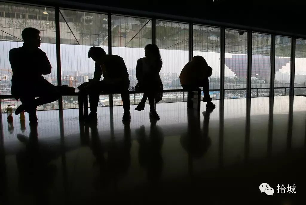 周馨:二胎妈妈的生活左与右 拾城摄影师的2015-怀孕期