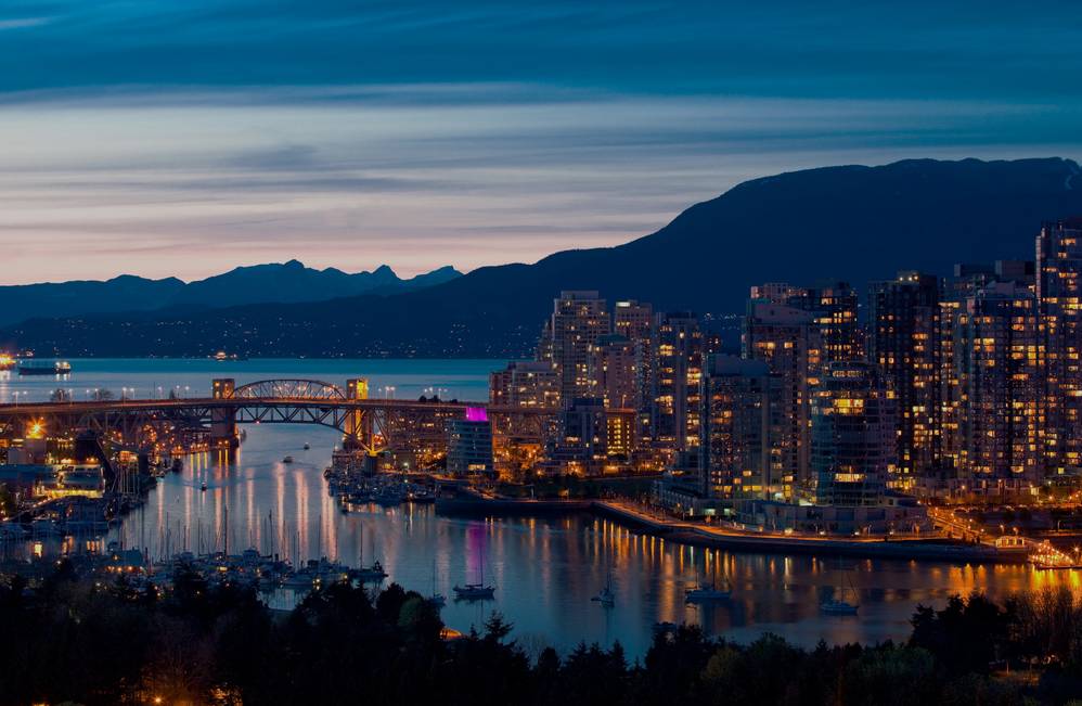 中国留学生的陪读父母：酸甜苦辣，后悔也得坚持