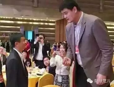 论粉丝多汪涵、姚明、佟大为加起来都被秒杀,他究竟是谁?