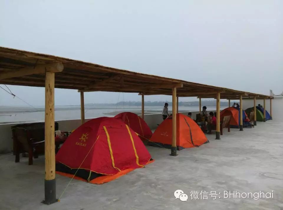 暑假海边游,来北海青山头渔港,吃喝玩乐,休闲自在