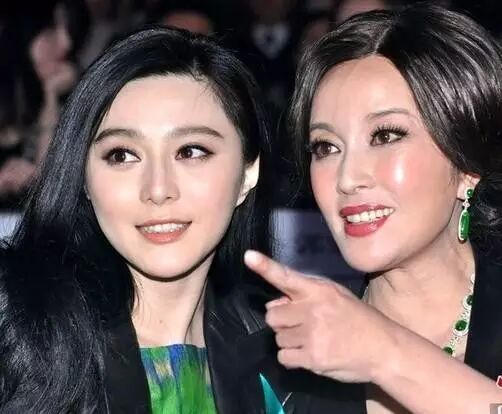 59岁赵雅芝,58岁刘晓庆,32岁范冰冰:告诉女人什么最...