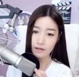 美女一曲林俊杰的《修炼爱情》献给大家!