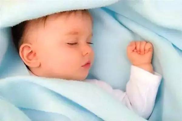 新生兒夜哭的10種原因及解決方法！ 親子 第10張