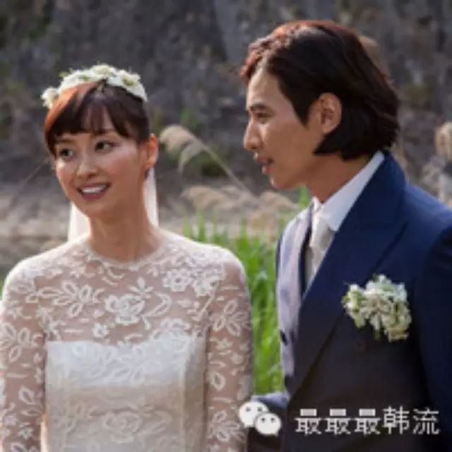元斌李娜英宝宝诞生!窝萌的男神终于做爸爸啦~