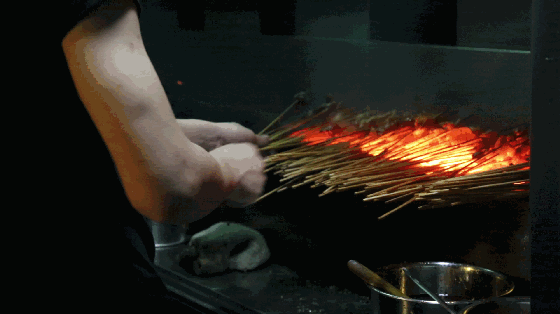 宜宾,乐山,石棉,西昌烧烤大pk!画面极其油爆,你支持哪