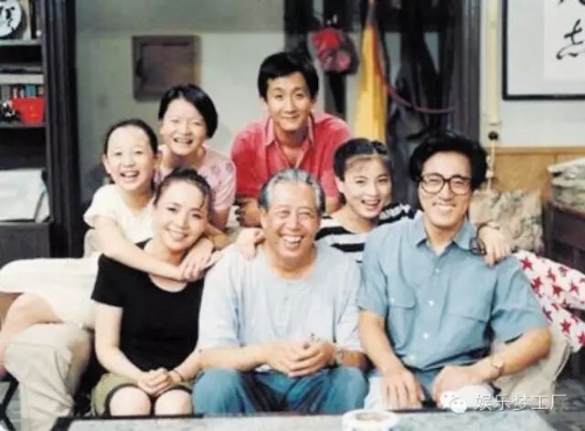 关凌喜迎二女儿圆圆 王力宏妻子已怀上二胎