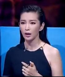 成龙·李冰冰等......都愣了,做为中国人都转了!