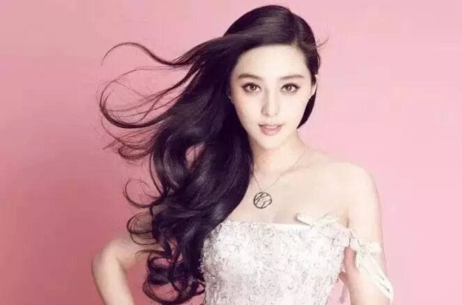 范冰冰刘亦菲高圆圆,原来女神最性感的瞬间穿了它...