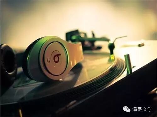 王菲、李健、周华健这三个版本的《传奇》,你最爱谁?