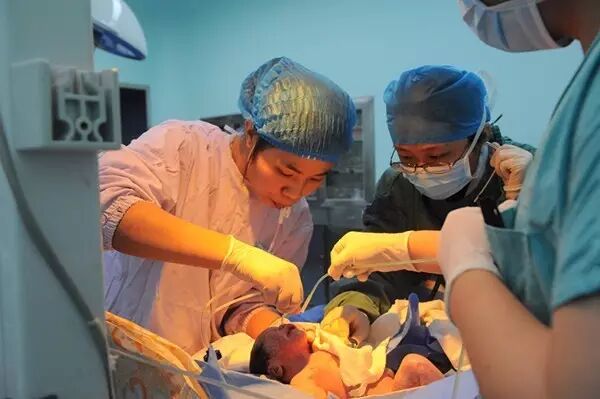 حŮӻ8ͻȻˮֱ̥ۿΣ