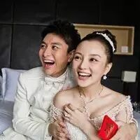 网曝当年贾乃亮与李小璐求婚现场