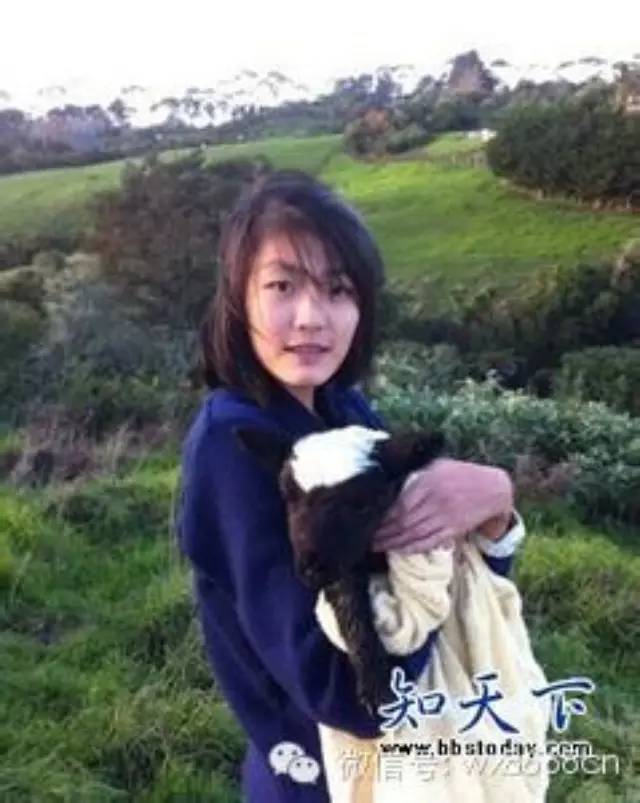 张子健14岁漂亮女儿近照