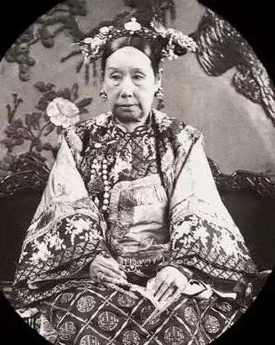 慈禧太后死后不忘带走的九大珍宝,你认识几个? - 夏季草原 - 夏季草原的博客 慈禧太后死后不忘带走的九大珍宝,你认识几个? - 夏季草原 - 夏季草原的博客