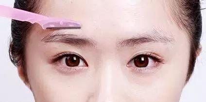 手把手教你修眉，想要漂亮眉形快來學(xué)！