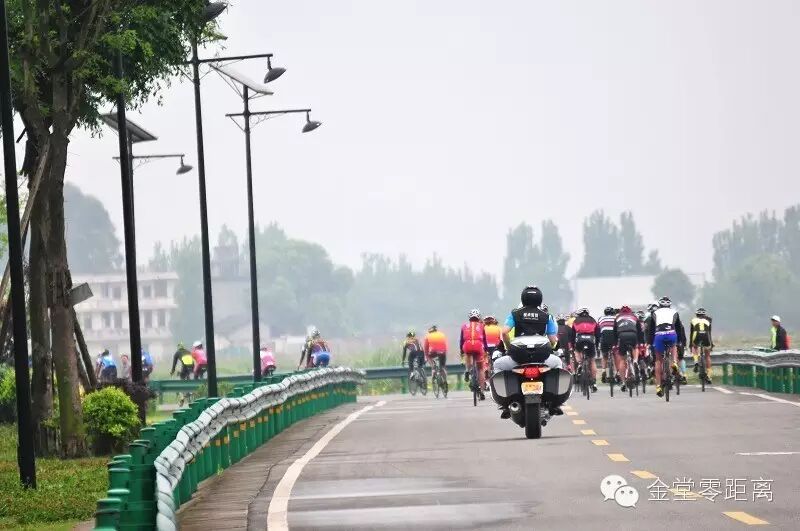 全城沸腾：44国静止员齐聚金堂,