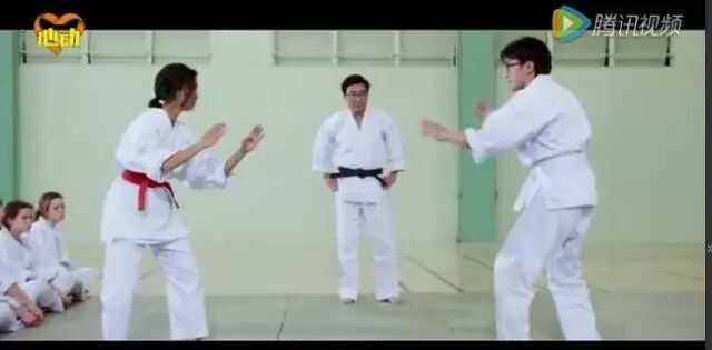 为何周星驰在朱茵心中 没能比得过一个歌手?