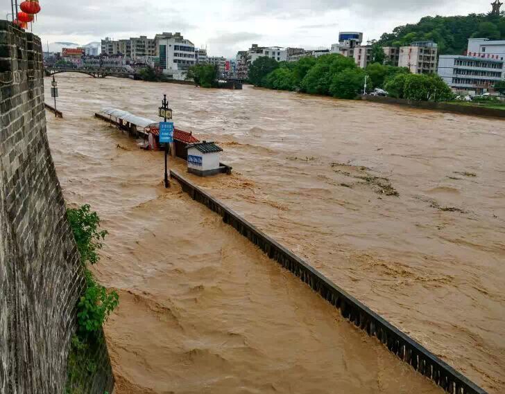 19特大暴雨惊魂24小时 长汀19日受到强降水,雷电和大风影响,雨量超标