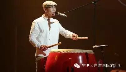 【点赞】宁夏鼓王赵牧阳再次登台表演,一曲黄河谣让刘欢...