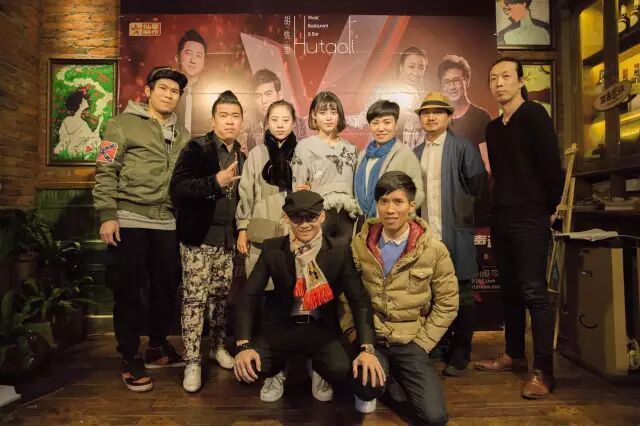 传媒公司奖项名称_胡桃里创始人是谁_传媒奖项