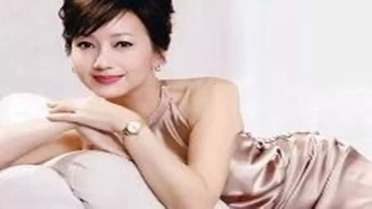 62岁赵雅芝,60岁刘晓庆,34岁范冰冰:香兰阁系列告诉...