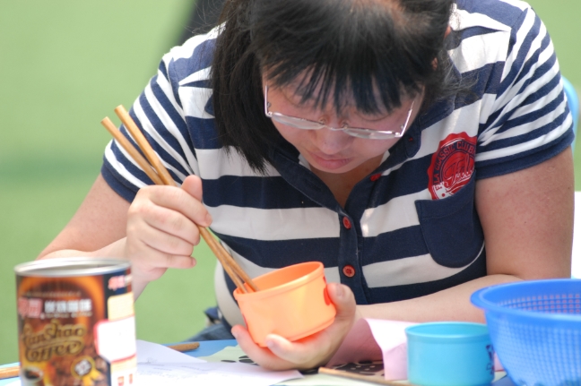 幸福“六一”，快乐游艺，分享智障小朋友们的快乐节日