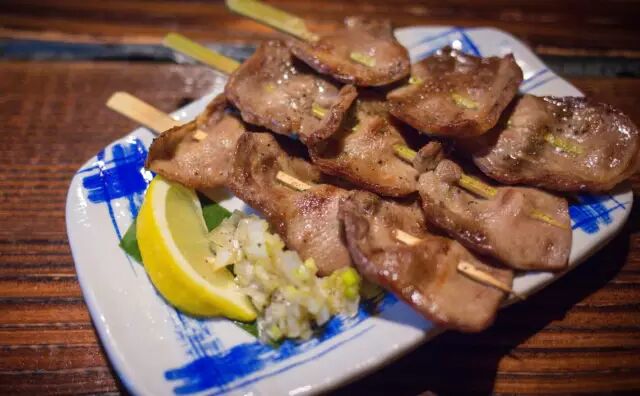 食材拼盘有刺身吗_刺身拼盘材料名称_刺身拼盘有哪些食材