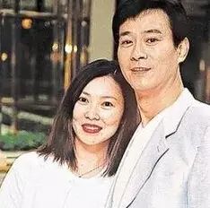 郑少秋女儿曝出不伦恋 约会澳洲已婚上司?!