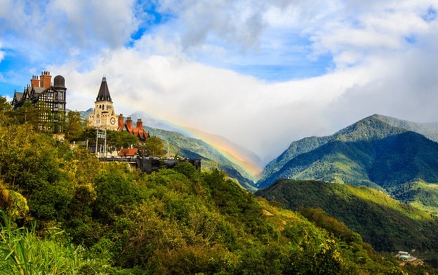 清境農場，在雲中旅游，漫步雲端