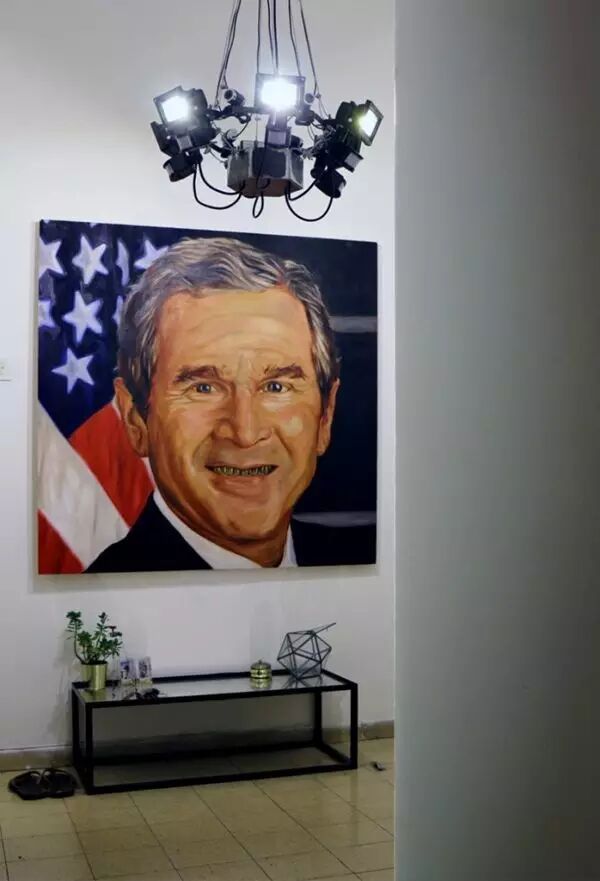 圆形监狱吊灯，让你一举一动都被监控