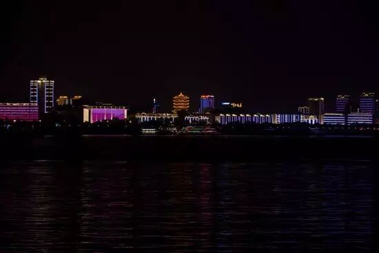 案例 | 长江第一灯光秀赏析