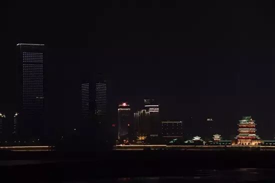 案例丨打造南昌璀璨灯光秀，爱克添彩绘就新画卷