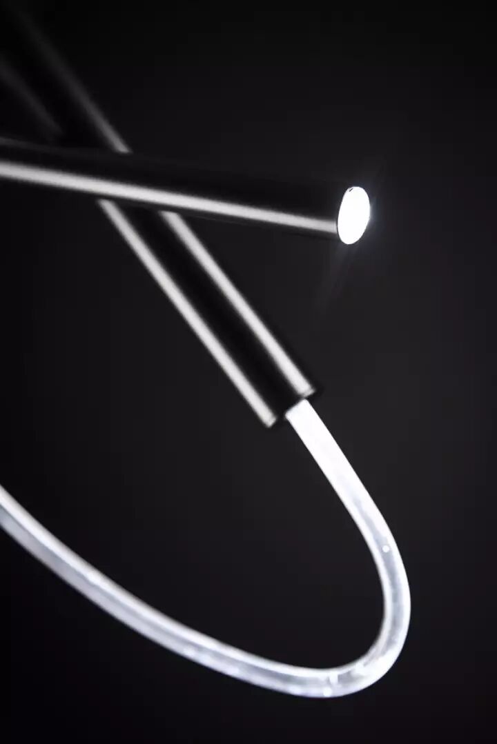 灯具 | 可调节的管状创意灯具