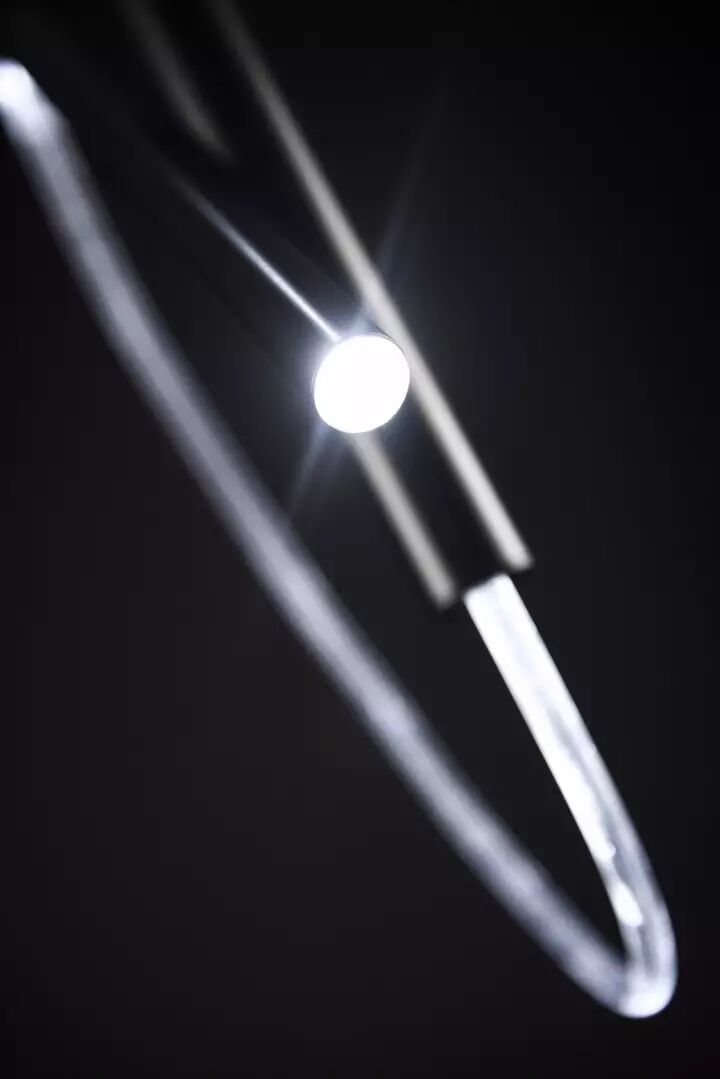 灯具 | 可调节的管状创意灯具