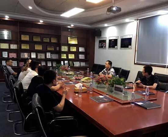 展讯 | 一年一度光亚展 一灯一影爱克情